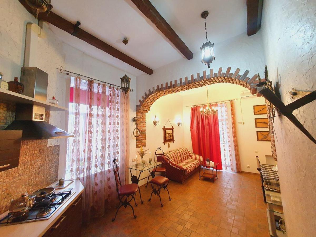 Inn Home Apartments In Kiev Center Экстерьер фото