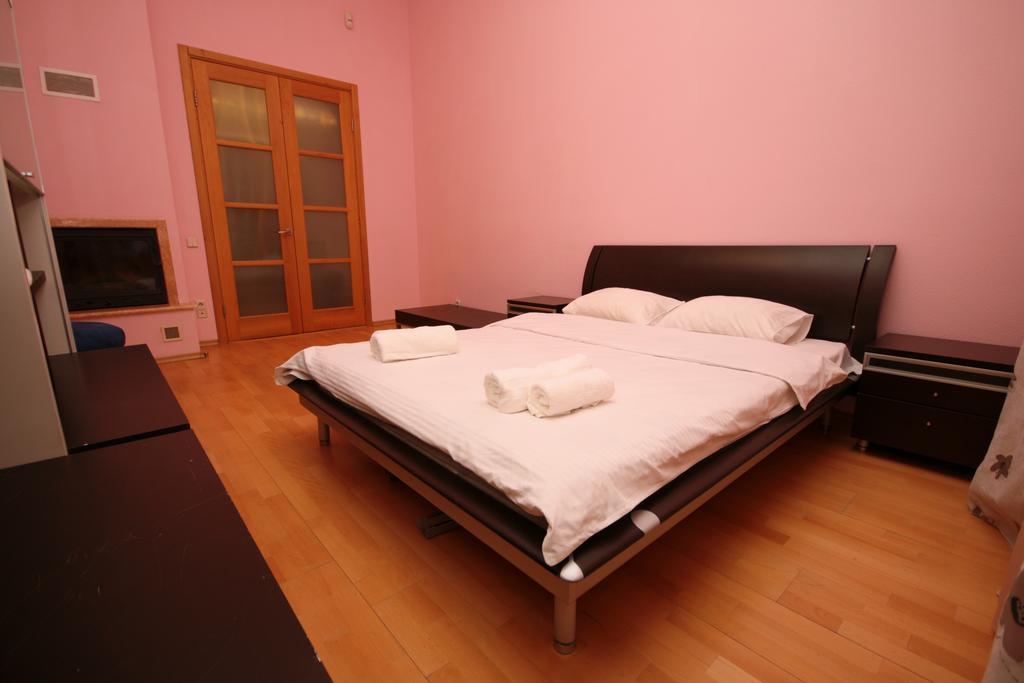 Inn Home Apartments In Kiev Center Экстерьер фото