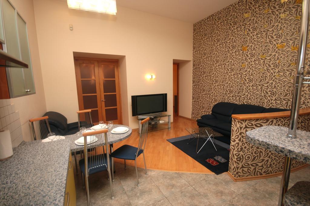 Inn Home Apartments In Kiev Center Экстерьер фото