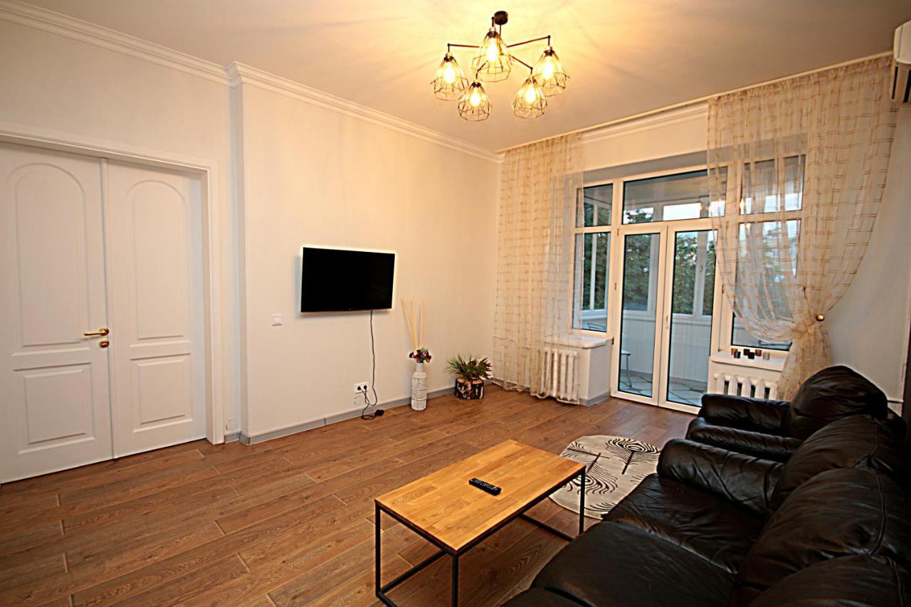 Inn Home Apartments In Kiev Center Экстерьер фото