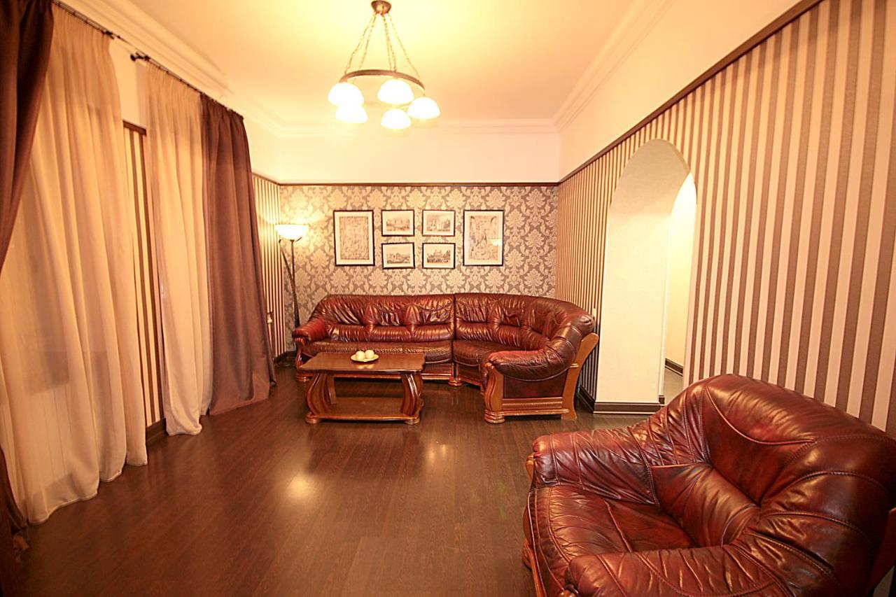 Inn Home Apartments In Kiev Center Экстерьер фото